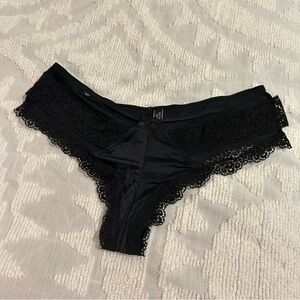 NWOT Victoria’s Secret Very Sexy Strappy Black Lace Cheeky Tanga Panty